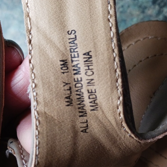 Sandals 10 TomTucker by Me Too - Picture 4 of 8